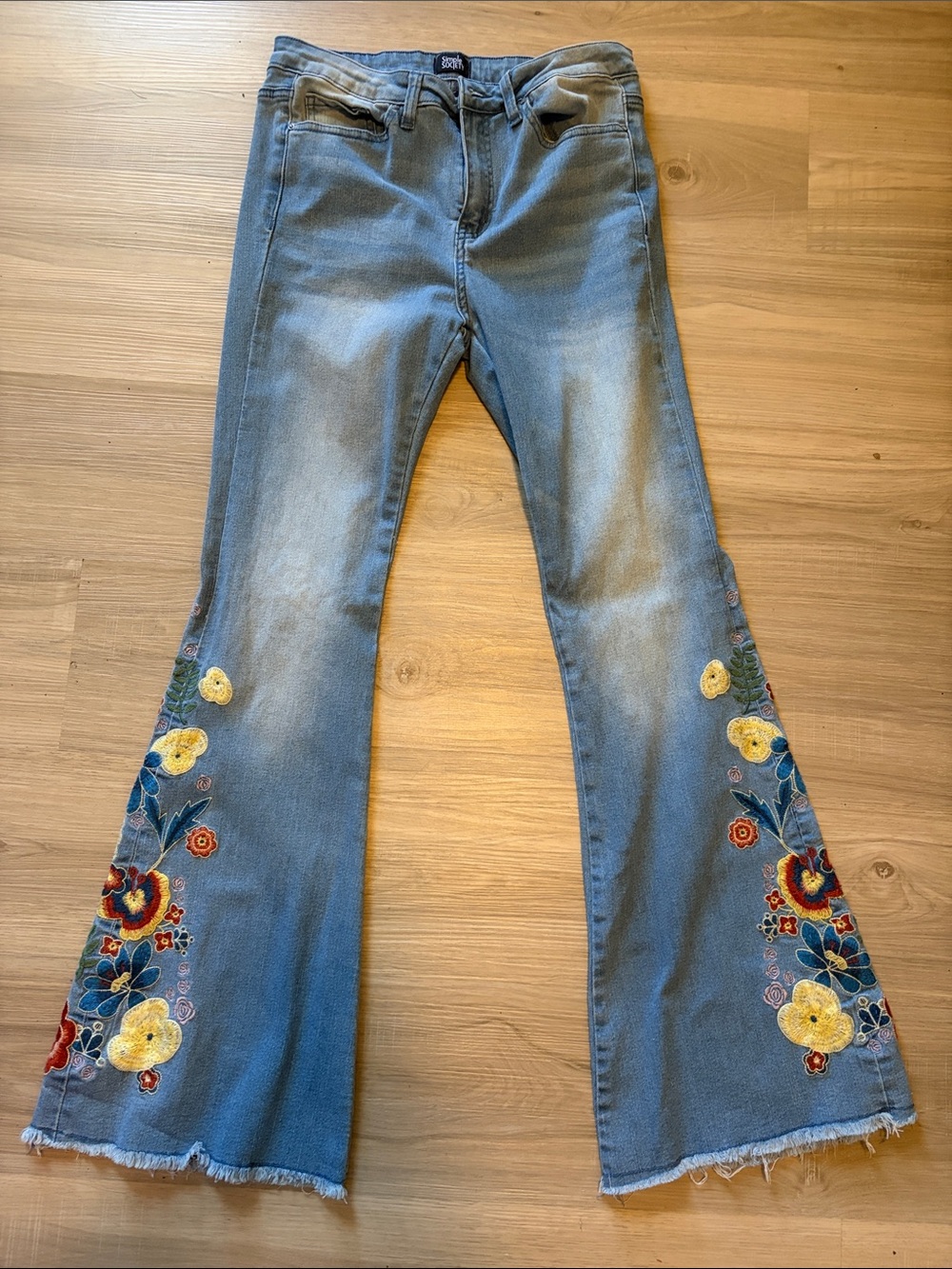 Blue Embroidered Flare Jeans with Floral Detail Never Worn !!